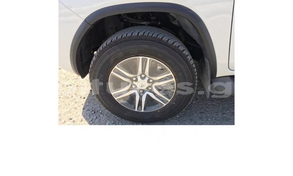 Buy Import Toyota Fortuner White Car in Import - Dubai in Estuary Buy Import Toyota Fortuner White Car in Import - Dubai in Estuary