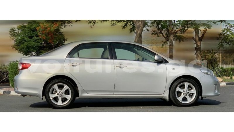 Big with watermark toyota corolla estuary import dubai 7078