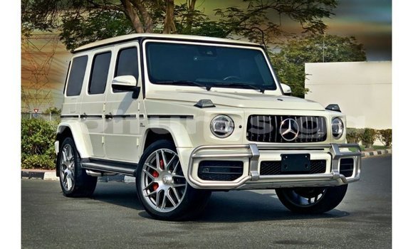 Acheter Import Voiture Mercedes-Benz 190 Blanc à Import - Dubai, Estuaire Acheter Import Voiture Mercedes-Benz 190 Blanc à Import - Dubai, Estuaire