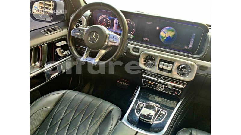 Big with watermark mercedes benz 190 estuary import dubai 7079