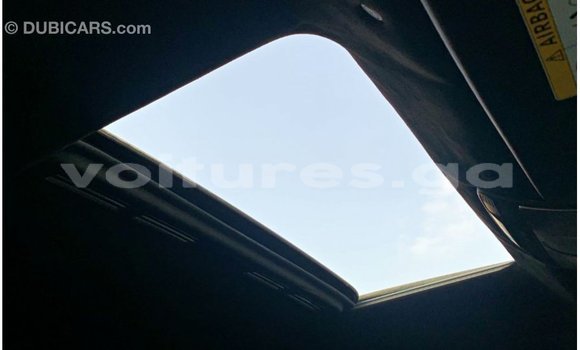 Acheter Import Voiture Mercedes-Benz 190 Blanc à Import - Dubai, Estuaire Acheter Import Voiture Mercedes-Benz 190 Blanc à Import - Dubai, Estuaire