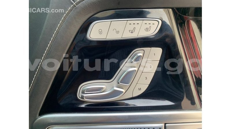 Big with watermark mercedes benz 190 estuary import dubai 7079