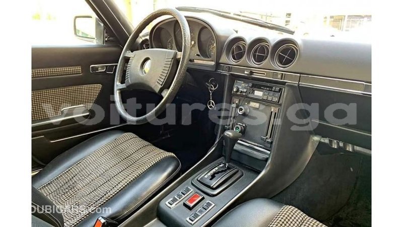 Big with watermark mercedes benz 190 estuary import dubai 7083