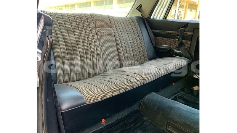 Big with watermark mercedes benz 190 estuary import dubai 7083