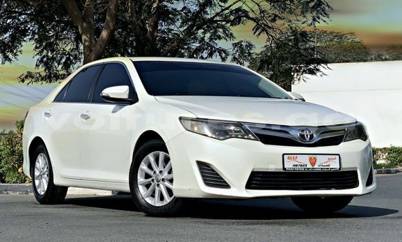 Acheter Import Voiture Toyota Camry Blanc à Import - Dubai, Estuaire Acheter Import Voiture Toyota Camry Blanc à Import - Dubai, Estuaire