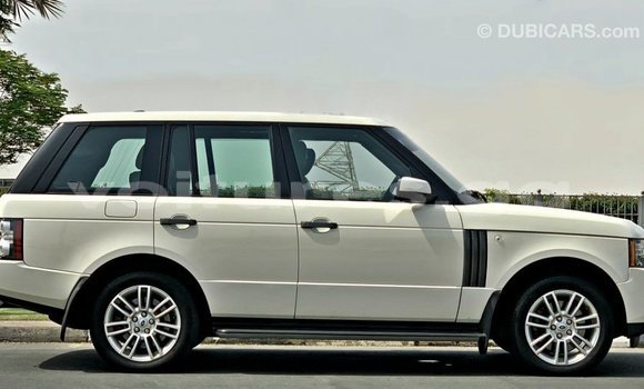 Acheter Import Voiture Land Rover Range Rover Blanc à Import - Dubai, Estuaire Acheter Import Voiture Land Rover Range Rover Blanc à Import - Dubai, Estuaire