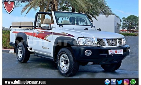 Acheter Import Voiture Nissan Patrol Blanc à Import - Dubai, Estuaire