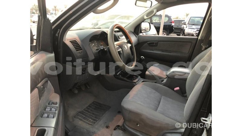 Big with watermark toyota hilux estuary import dubai 7100