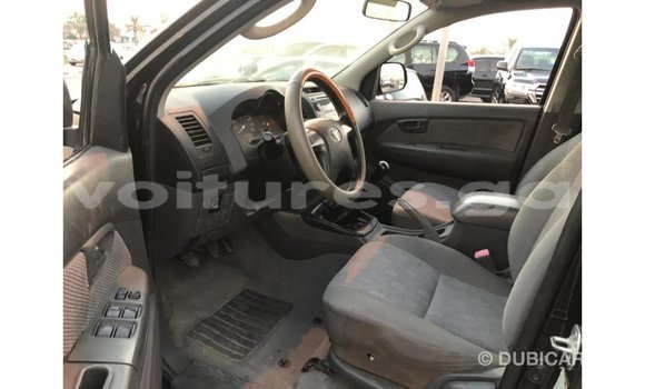 Sayi Imported Toyota Hilux Black Mota in Import - Dubai a estuary Sayi Imported Toyota Hilux Black Mota in Import - Dubai a estuary