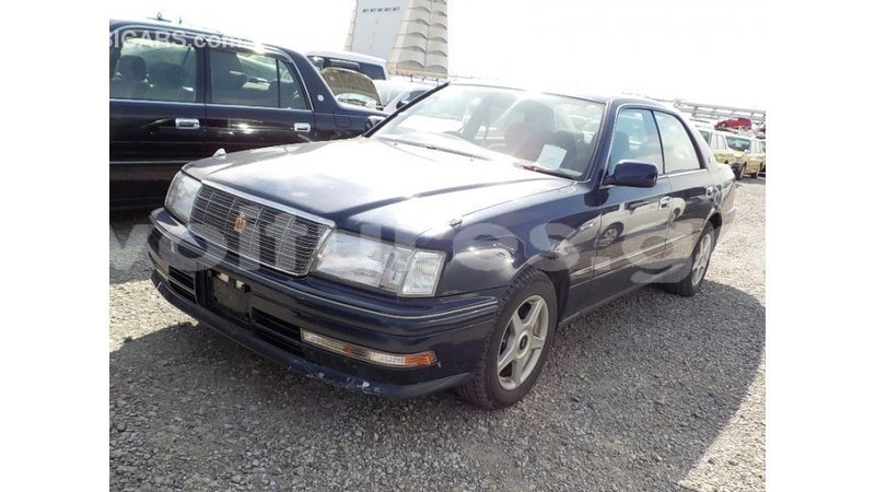 Big with watermark toyota crown estuary import dubai 7101