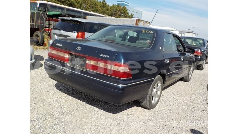 Big with watermark toyota crown estuary import dubai 7101