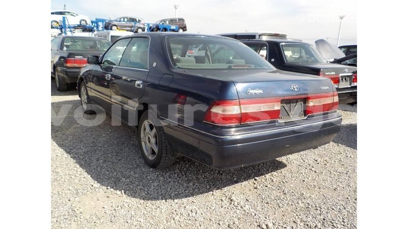 Big with watermark toyota crown estuary import dubai 7101