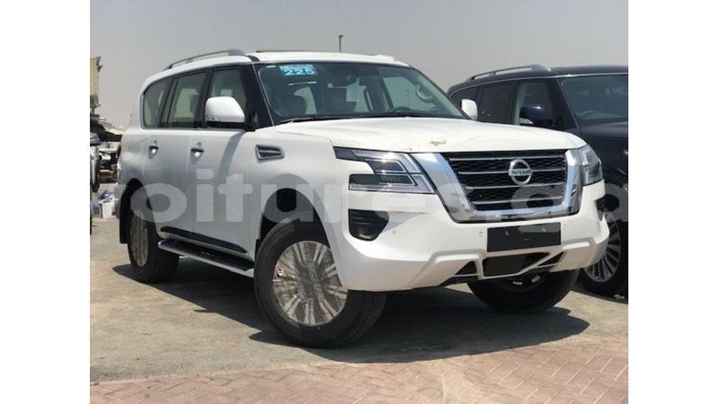 Big with watermark nissan patrol estuary import dubai 7102