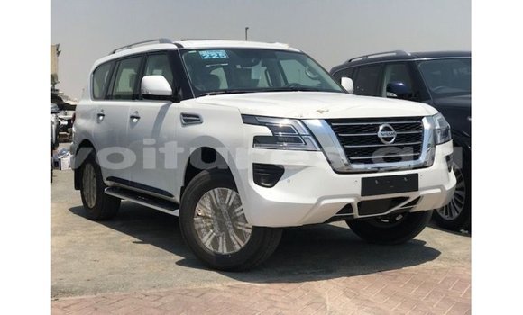 Acheter Import Voiture Nissan Patrol Blanc à Import - Dubai, Estuaire