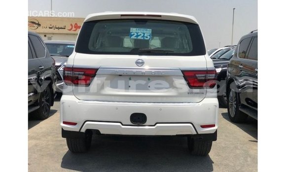 Acheter Import Voiture Nissan Patrol Blanc à Import - Dubai, Estuaire Acheter Import Voiture Nissan Patrol Blanc à Import - Dubai, Estuaire