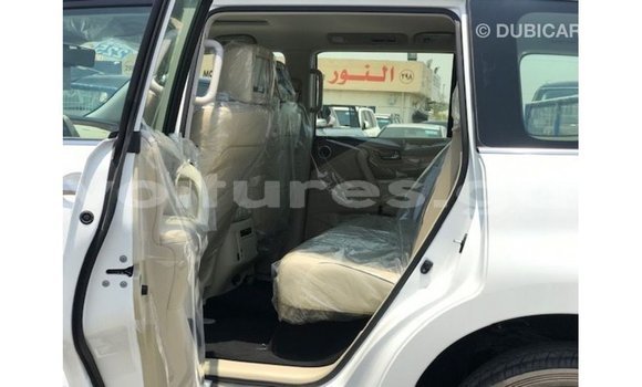 Acheter Import Voiture Nissan Patrol Blanc à Import - Dubai, Estuaire Acheter Import Voiture Nissan Patrol Blanc à Import - Dubai, Estuaire