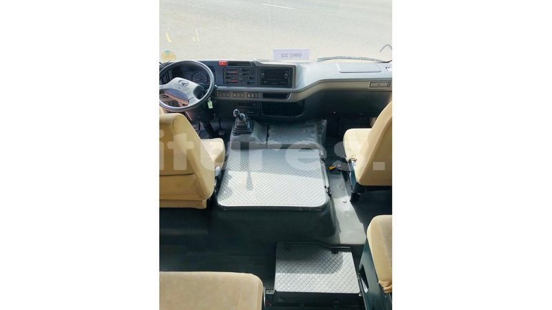 Big with watermark toyota coaster estuary import dubai 7105