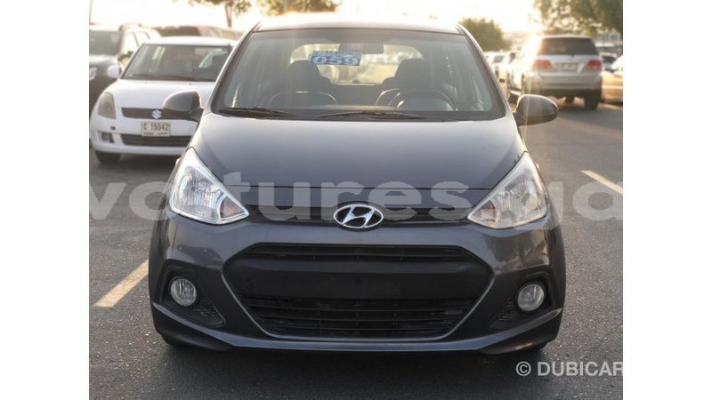 Big with watermark hyundai i10 estuary import dubai 7107