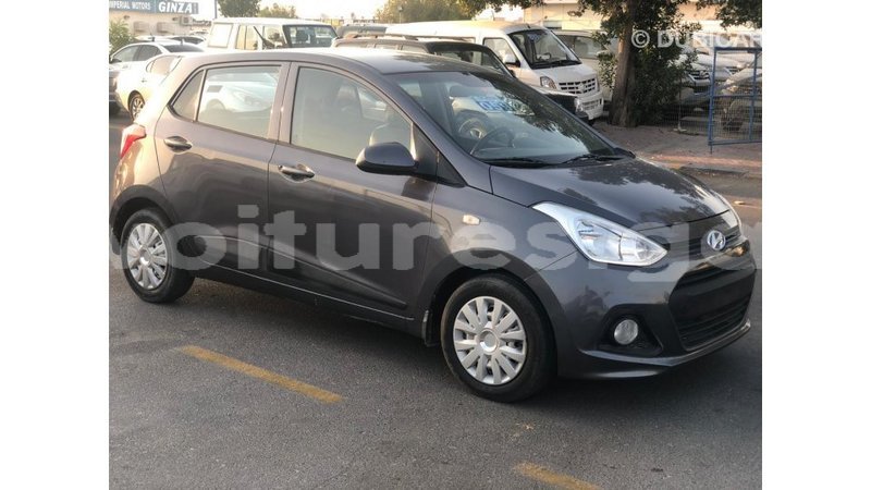 Big with watermark hyundai i10 estuary import dubai 7107