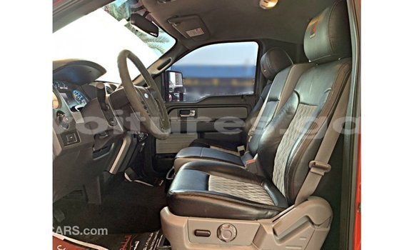 Acheter Import Voiture Ford Club Wagon Rouge à Import - Dubai, Estuaire Acheter Import Voiture Ford Club Wagon Rouge à Import - Dubai, Estuaire