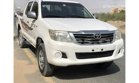 Sayi Imported Toyota Hilux White Mota in Import - Dubai a estuary Sayi Imported Toyota Hilux White Mota in Import - Dubai a estuary