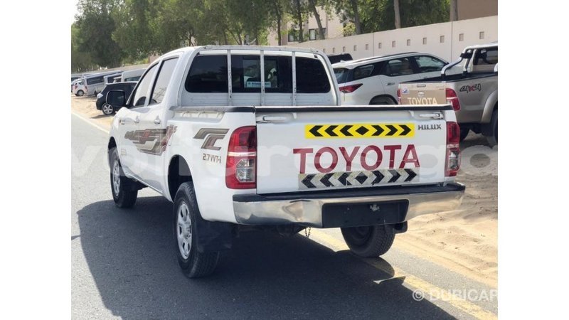 Big with watermark toyota hilux estuary import dubai 7117