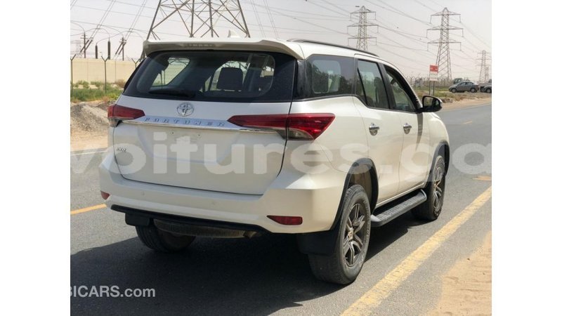 Big with watermark toyota fortuner estuary import dubai 7118