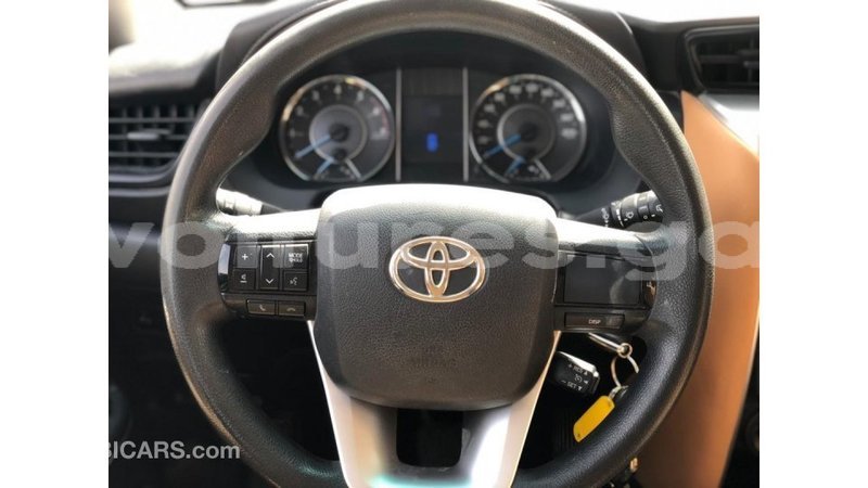 Big with watermark toyota fortuner estuary import dubai 7118