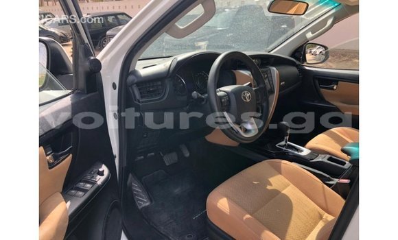 Sayi Imported Toyota Fortuner White Mota in Import - Dubai a estuary Sayi Imported Toyota Fortuner White Mota in Import - Dubai a estuary
