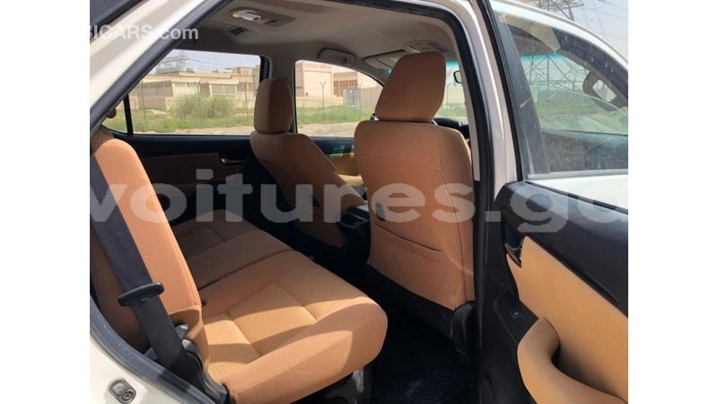 Big with watermark toyota fortuner estuary import dubai 7118