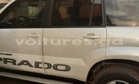 Acheter Occasion Voiture Toyota Land Cruiser Prado Blanc à Libreville, Estuaire Acheter Occasion Voiture Toyota Land Cruiser Prado Blanc à Libreville, Estuaire