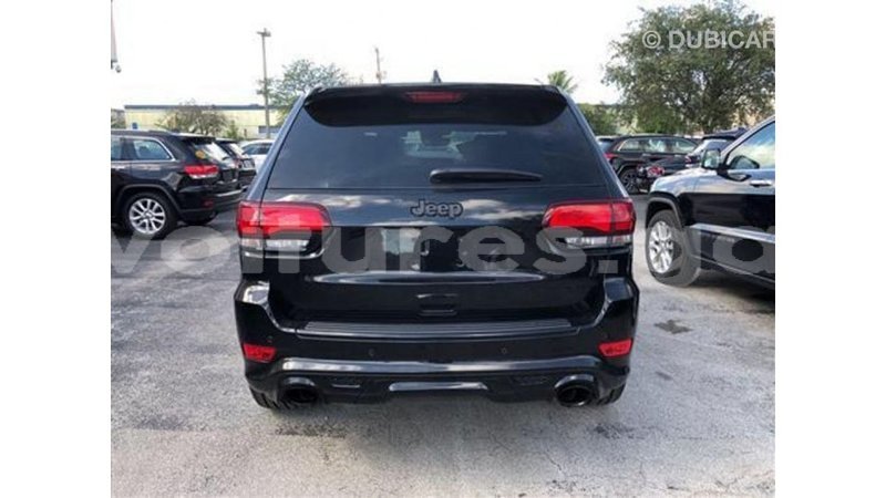 Big with watermark jeep cherokee estuary import dubai 7125