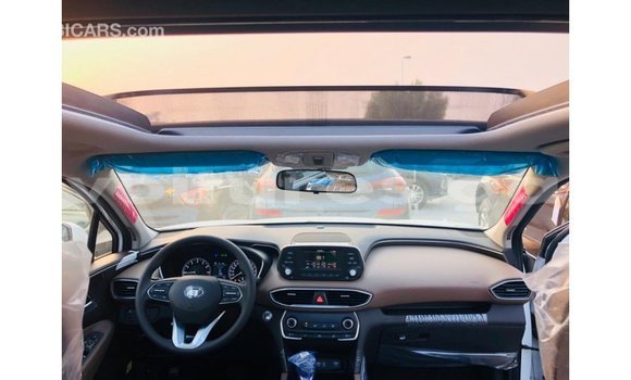 Sayi Imported Hyundai Santa Fe White Mota in Import - Dubai a estuary Sayi Imported Hyundai Santa Fe White Mota in Import - Dubai a estuary