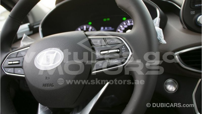 Big with watermark hyundai santa fe estuary import dubai 7129