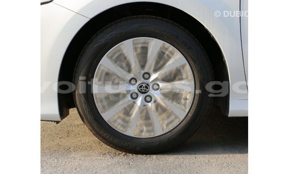 Acheter Import Voiture Toyota Camry Blanc à Import - Dubai, Estuaire Acheter Import Voiture Toyota Camry Blanc à Import - Dubai, Estuaire