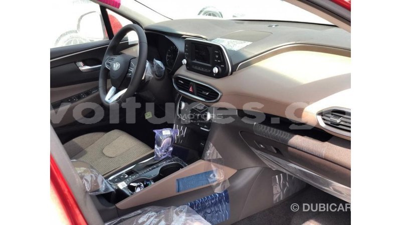 Big with watermark hyundai santa fe estuary import dubai 7131