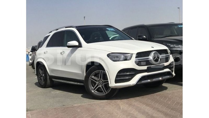 Big with watermark mercedes benz gle estuary import dubai 7134