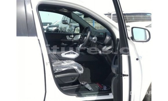 Sayi Imported Mercedes-Benz GLE White Mota in Import - Dubai a estuary Sayi Imported Mercedes-Benz GLE White Mota in Import - Dubai a estuary