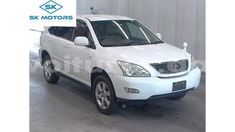 Big with watermark toyota harrier estuary import dubai 7136