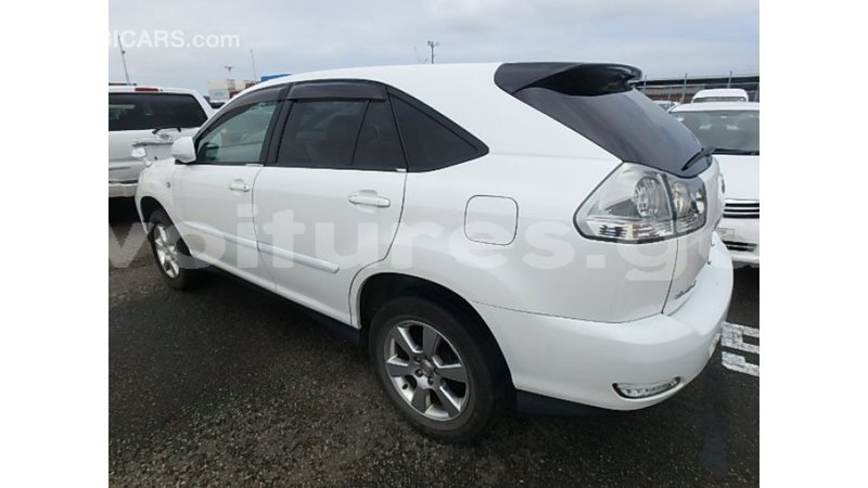 Big with watermark toyota harrier estuary import dubai 7136