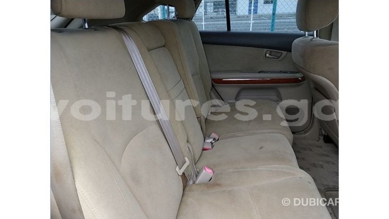 Big with watermark toyota harrier estuary import dubai 7136