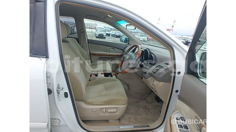 Big with watermark toyota harrier estuary import dubai 7136