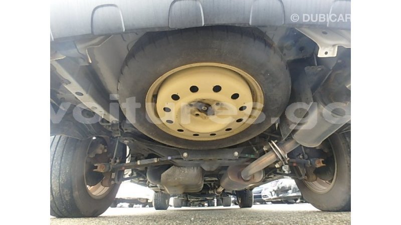 Big with watermark toyota harrier estuary import dubai 7136