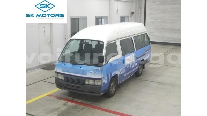 Big with watermark nissan caravan estuary import dubai 7142