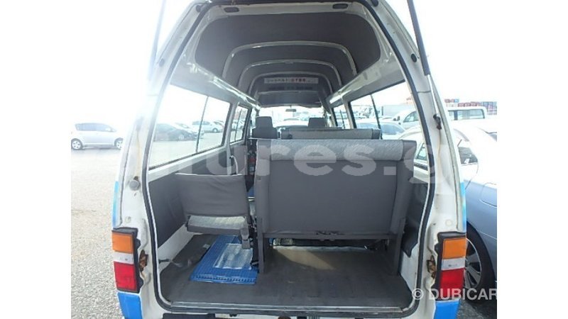 Big with watermark nissan caravan estuary import dubai 7142