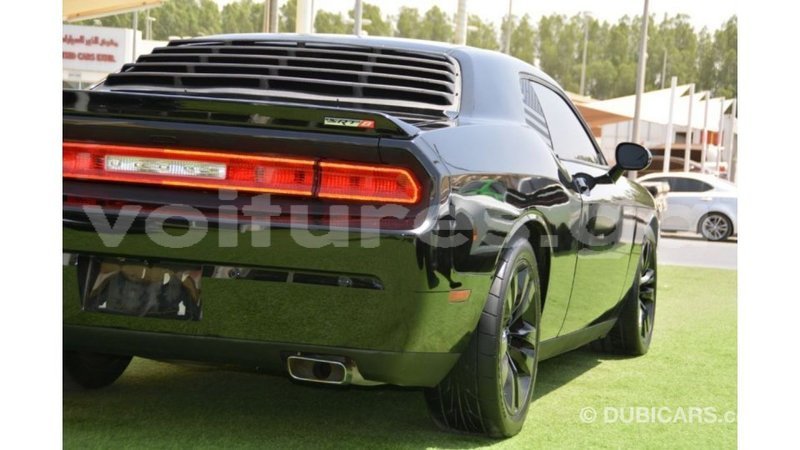 Big with watermark dodge challenger estuary import dubai 7146