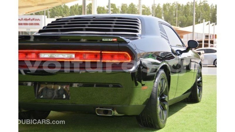 Big with watermark dodge challenger estuary import dubai 7146