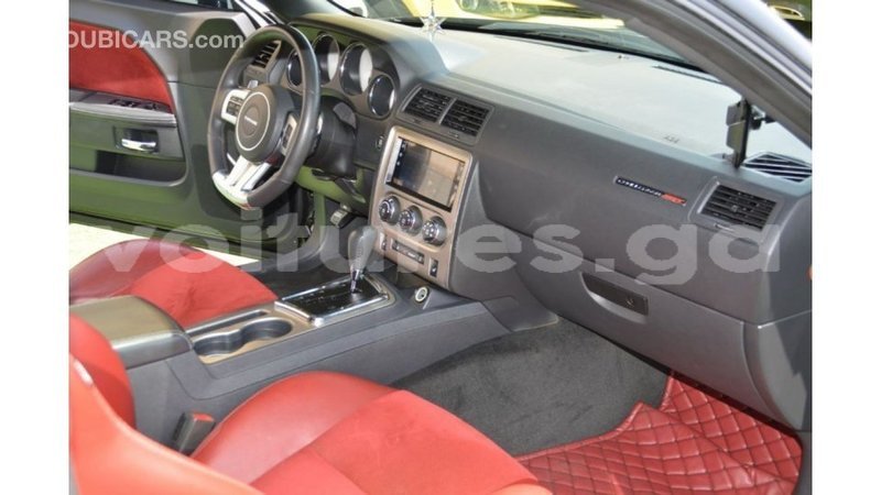 Big with watermark dodge challenger estuary import dubai 7146