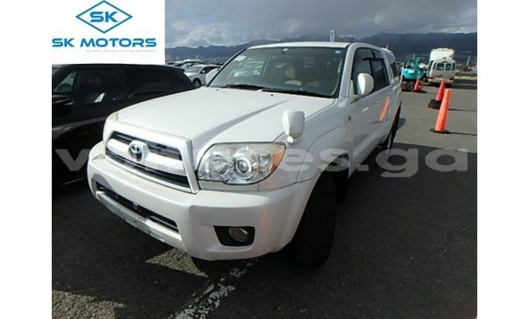 Acheter Import Voiture Toyota Hilux Blanc à Import - Dubai, Estuaire