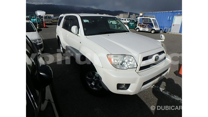 Big with watermark toyota hilux estuary import dubai 7150